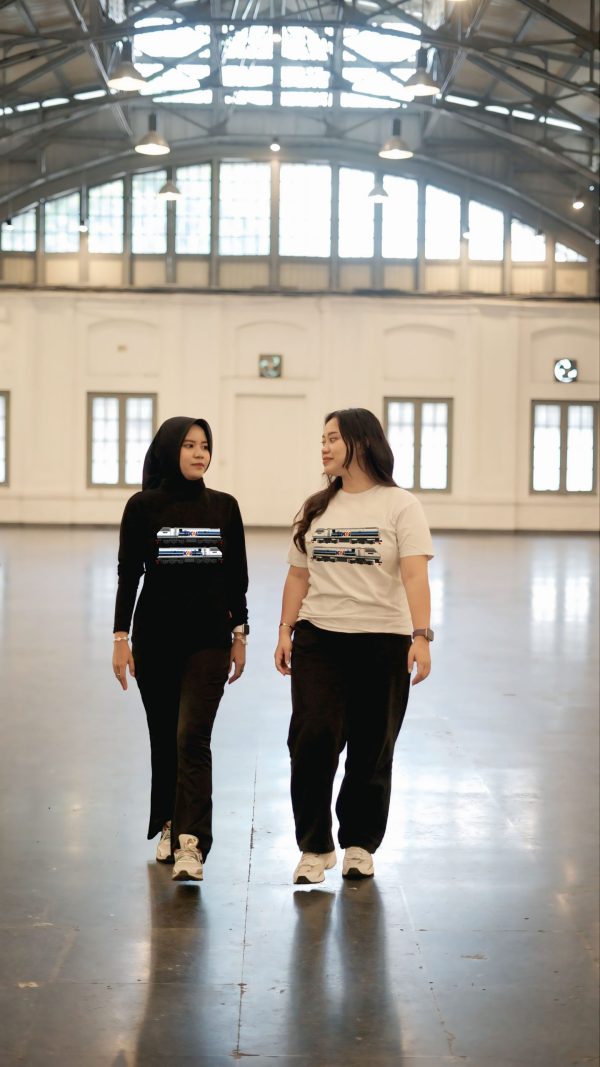 Kaos Lokomotif CC2030203 (CC203 WnB)