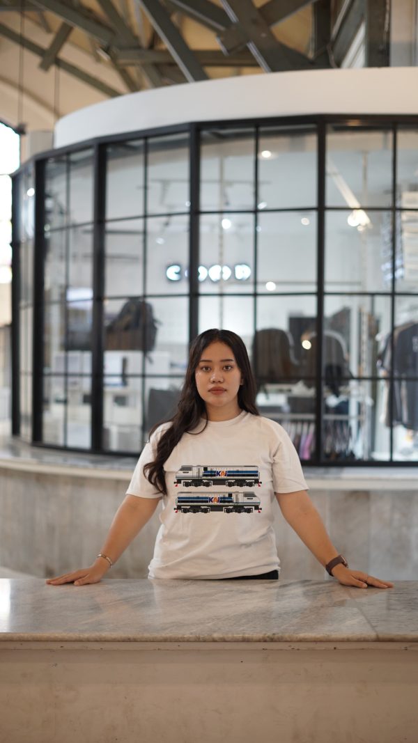 Kaos Lokomotif CC2030203